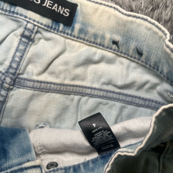 Jean Shorts Ripped - Picture 2 of 3